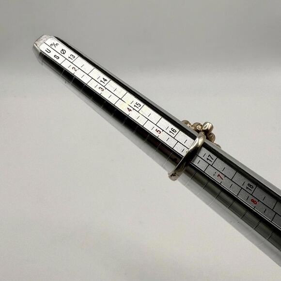 Blue Topaz Ring: 925 Sterling Silver, December Birthstone, Size 6 - Picture 4 of 8